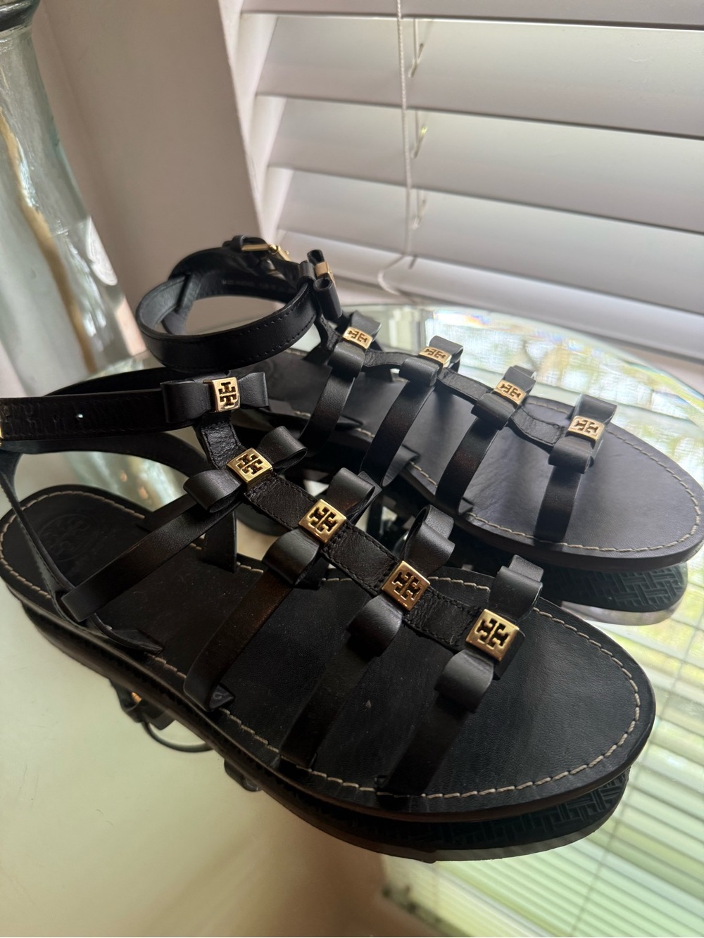 Tory Burch Black Leather Gladiator Sandals Gold Logo Accents Size 8